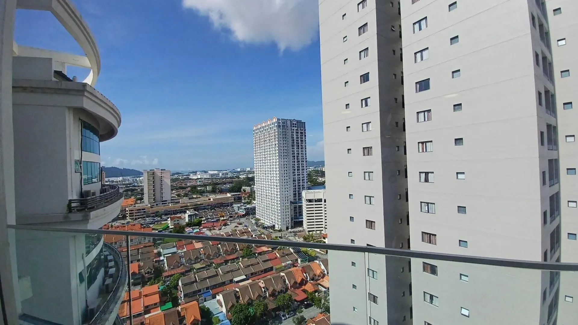 Sy Staycation - Studio Bayan Lepas Apartment